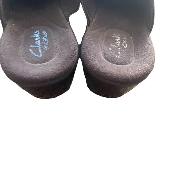 Clarks Women's Size 7 Brown Bendables Leather Slip On Clogs - Picture 6 of 9